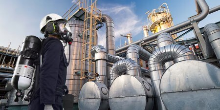 Man with a air supplier ppe
